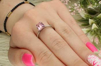 Pierścionek Swarovski Elements P 48418LR z różowym kryształem 8 mm, waga 2,42 g, szerokość szyny 2 mm. Subtelna i romantyczna biżuteria idealna na prezent.3.jpg